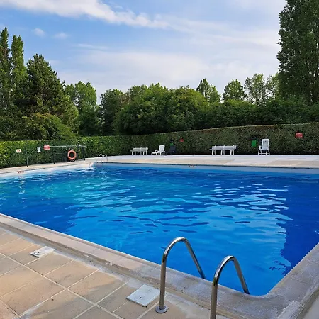 Le Clos Du Golf 펜션 *